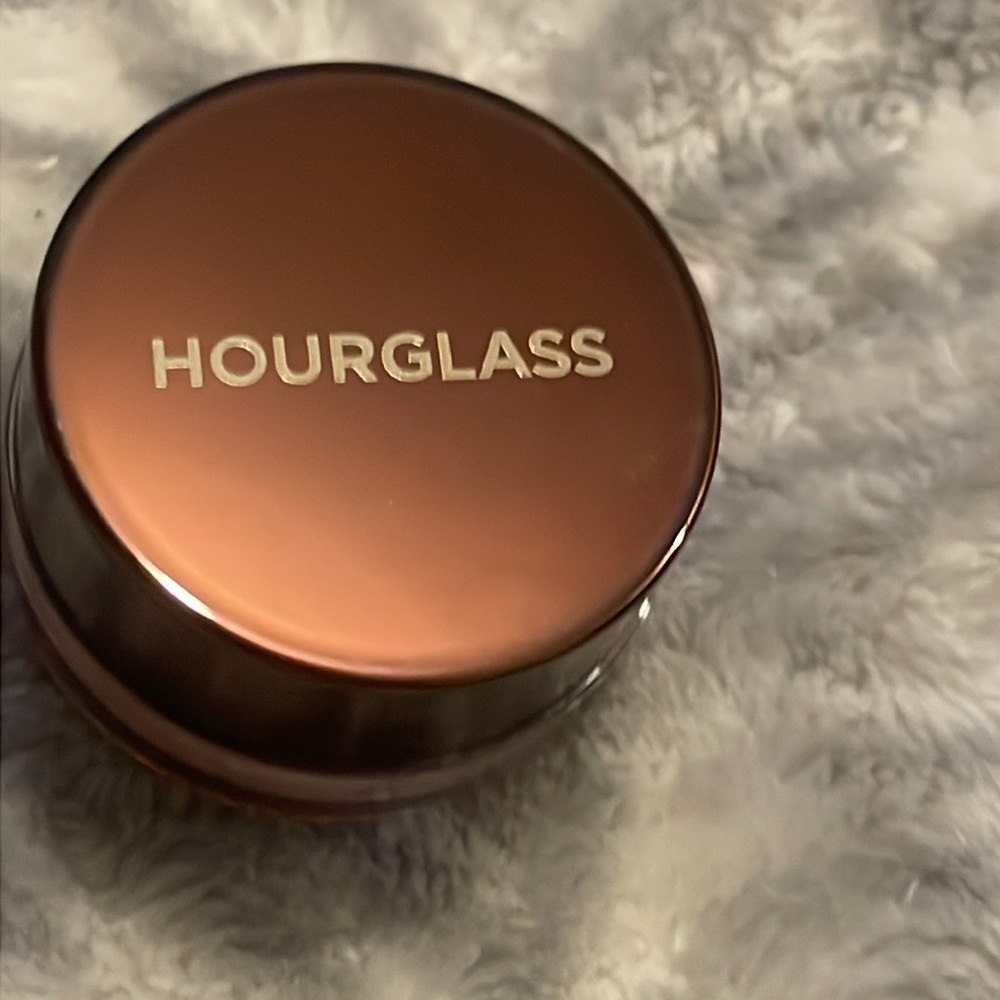 Hourglass - Picture 2 of 5
